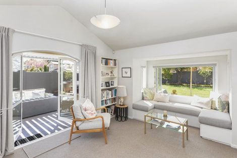 Photo of property in 30 Chateau Drive, Burnside, Christchurch, 8053