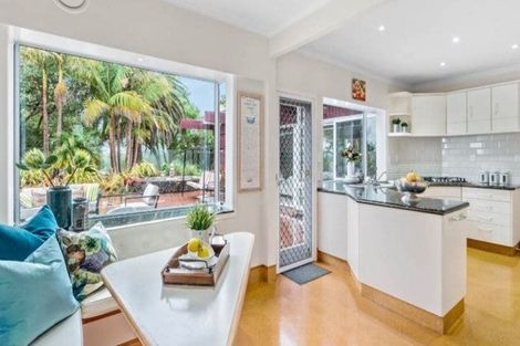 Photo of property in 7 Susanne Place, Pakuranga, Auckland, 2010