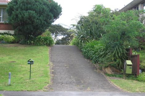 Photo of property in 35 Park Hill Road, Birkenhead, Auckland, 0626