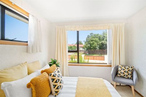 Photo of property in 121 Denise Crescent, Hornby, Christchurch, 8042