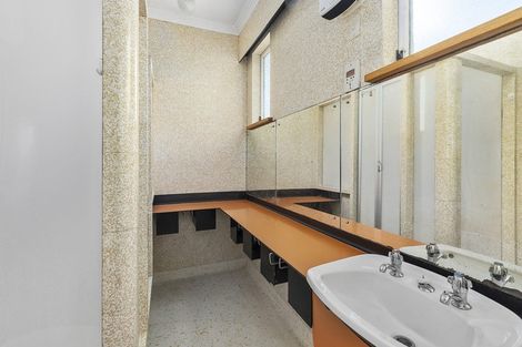 Photo of property in 61a Grafton Road, Roseneath, Wellington, 6011