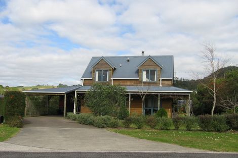 Photo of property in 35 Michelle Lane, Hahei, Whitianga, 3591