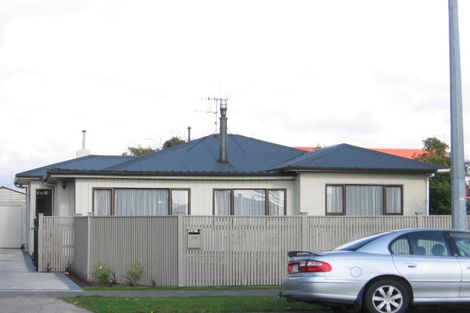 Photo of property in 126 College Street, Awapuni, Palmerston North, 4412