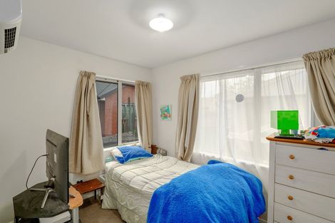 Photo of property in 18e Defoe Place, Waltham, Christchurch, 8023