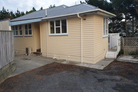 Photo of property in 12a Maraval Crescent, Grenada Village, Wellington, 6037