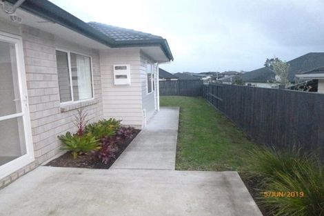 Photo of property in 7 Pohue Avenue, Huapai, Kumeu, 0810