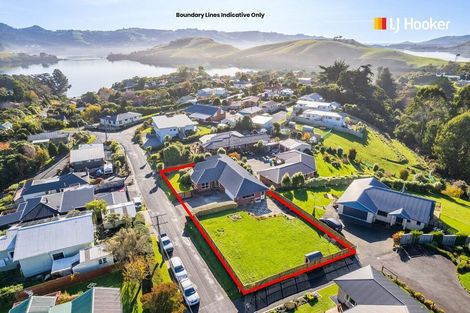 Photo of property in 37 Seaton Road, Portobello, Dunedin, 9014