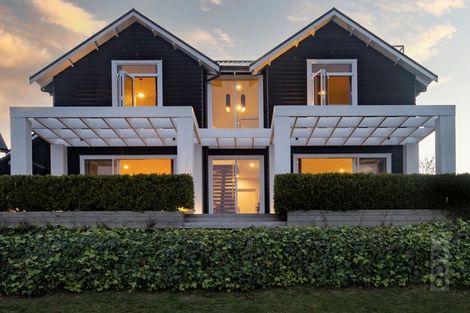 Photo of property in 10 Tauwaka Crescent, Riverhead, 0820