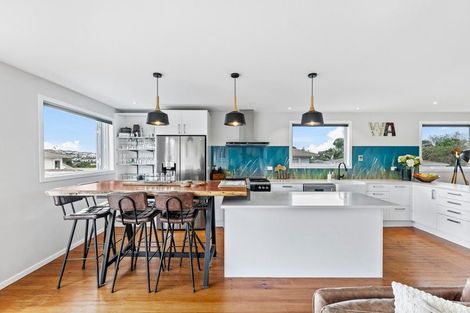 Photo of property in 5 Tainui Street, Torbay, Auckland, 0630