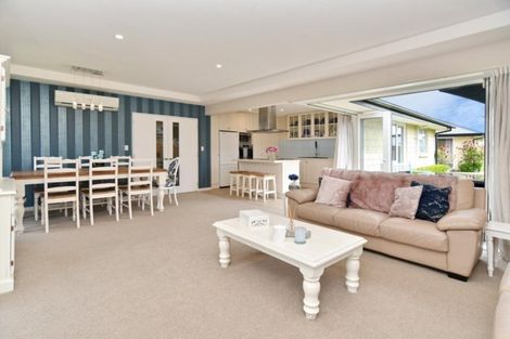 Photo of property in 221 Cavendish Road, Casebrook, Christchurch, 8051