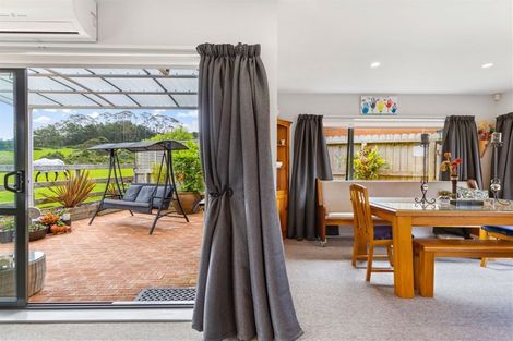 Photo of property in 68 South Kensington Way, Henderson, Auckland, 0612