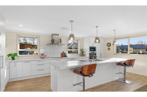 Photo of property in 5 Kinnaird Close, Alexandra, 9320