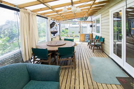 Photo of property in 18 Victoria Street, Carterton, 5713