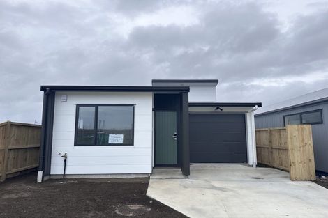 Photo of property in 10 Clayden Shuttleworth Street, Papakura, 2110