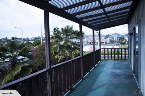 Photo of property in 55 Red Beach Road, Red Beach, 0932