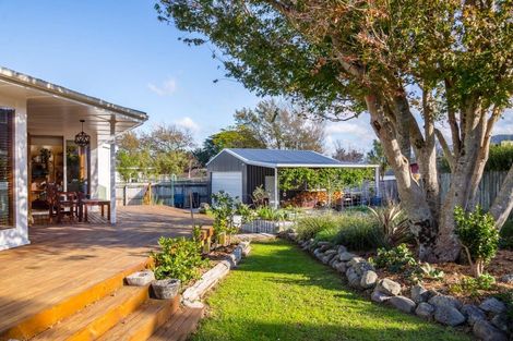 Photo of property in 9 Card Crescent, Featherston, 5710