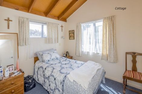 Photo of property in 46a Eatwell Avenue, Paraparaumu Beach, Paraparaumu, 5032