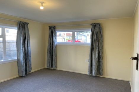 Photo of property in 239 Coutts Street, Rongotai, Wellington, 6022