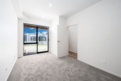 Photo of property in 2/735 East Coast Road, Browns Bay, Auckland, 0630