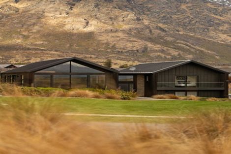 Photo of property in 35 Jacks Point Rise, Jacks Point, Queenstown, 9371