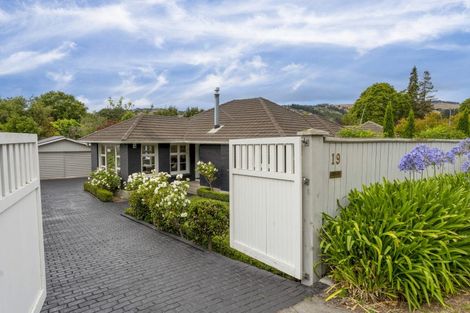 Photo of property in 19 Centaurus Road, Cashmere, Christchurch, 8022