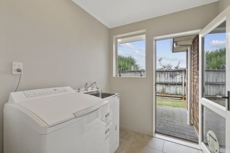 Photo of property in 12 Flora Way, Rototuna, Hamilton, 3210