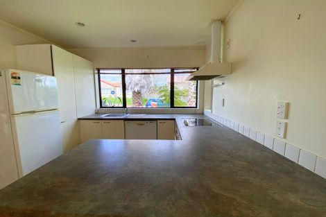 Photo of property in 27 Kona Crescent, Henderson, Auckland, 0610