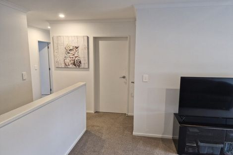 Photo of property in 64 Mettam Drive, Swanson, Auckland, 0614