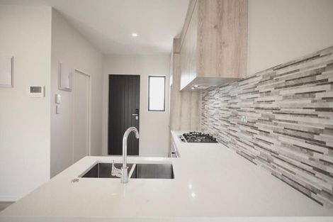 Photo of property in 48 Picturesque Drive, Flat Bush, Auckland, 2019