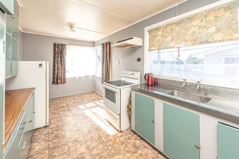 Photo of property in 54 Harper Street, Gonville, Whanganui, 4501