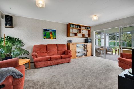 Photo of property in 6 Graham Street, Eltham, 4322