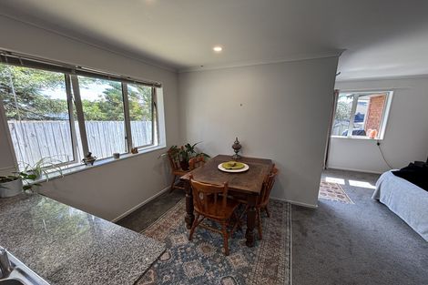 Photo of property in 55 Matipo Road, Te Atatu Peninsula, Auckland, 0610