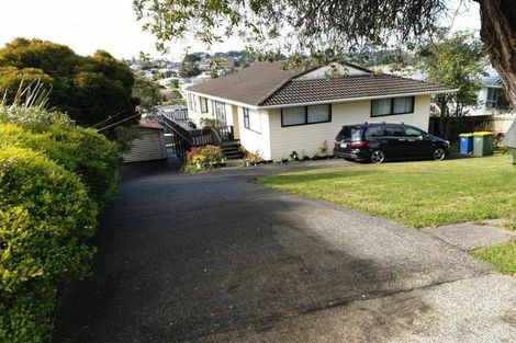 Photo of property in 33 Juniper Road, Sunnynook, Auckland, 0620