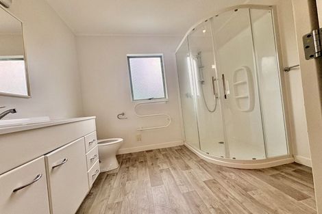 Photo of property in 2/8 Fitzwilliam Drive, Torbay, Auckland, 0630