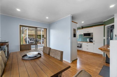 Photo of property in 2 Sheridan Crescent, Leamington, Cambridge, 3432