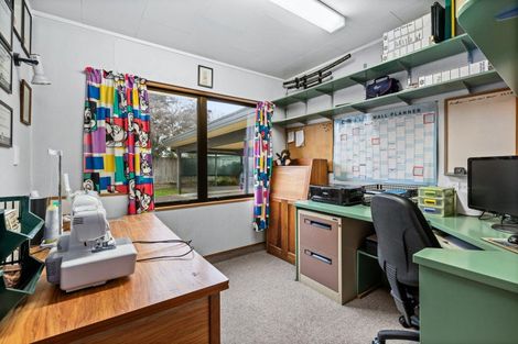 Photo of property in 1212 Louie Street, Parkvale, Hastings, 4122