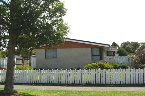 Photo of property in 100 Rowley Avenue, Hoon Hay, Christchurch, 8025