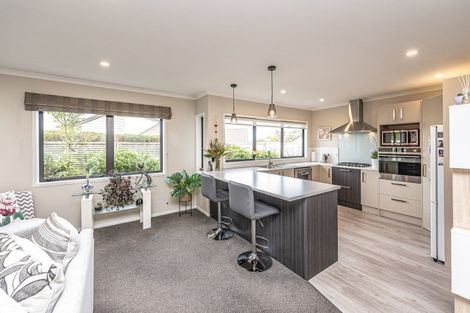 Photo of property in Caversham Park, 2/19 Caversham Road, Westmere, Whanganui, 4501
