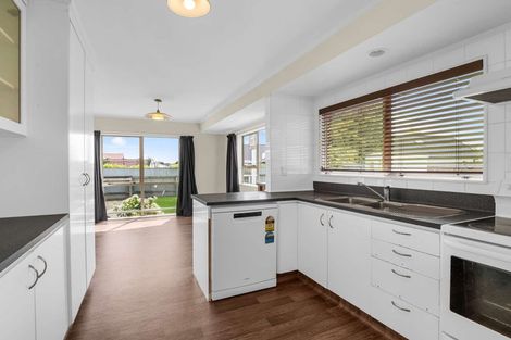 Photo of property in 3 Kirkcaldie Grove, Levin, 5510