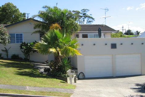 Photo of property in 92 Langana Avenue, Browns Bay, Auckland, 0630