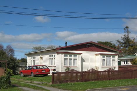 Photo of property in 35 Stewart Street, Marton, 4710