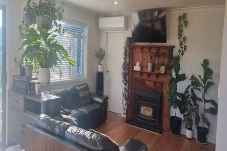 Photo of property in 4 Marine Drive, Diamond Harbour, 8972