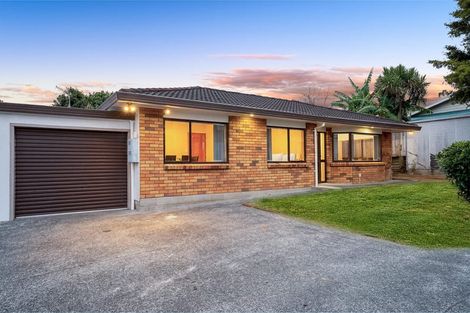 Photo of property in 2/27 Rata Street, New Lynn, Auckland, 0600