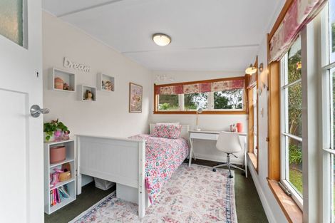 Photo of property in 10 Tamatea Road, Taupo, 3330