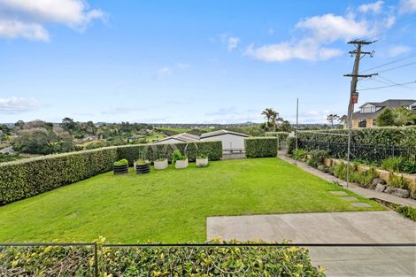 Photo of property in 86 Whites Road, Whitford, Howick, 2571