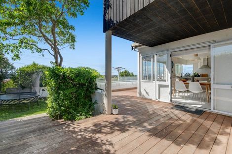 Photo of property in 21a Monyash Road, Manly, Whangaparaoa, 0930