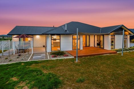 Photo of property in 5 Oak Ridge Drive, Te Awamutu, 3800