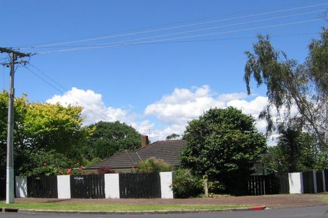 Photo of property in 215 West Tamaki Road, Glen Innes, Auckland, 1072