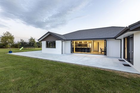 Photo of property in 7 Hartwell Drive, Kelvin Grove, Palmerston North, 4470