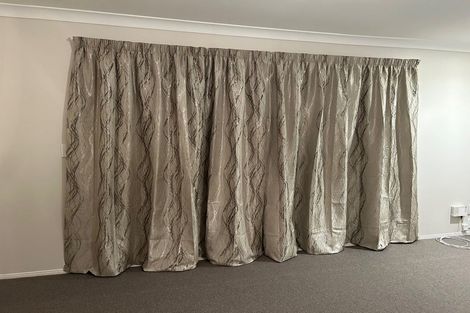 Photo of property in 162 Lakeside Drive, Orewa, 0931